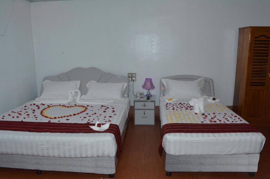 Myat Nan Taw Hotel Loikaw Eksteriør billede