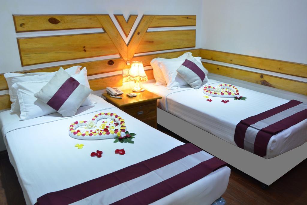 Myat Nan Taw Hotel Loikaw Eksteriør billede