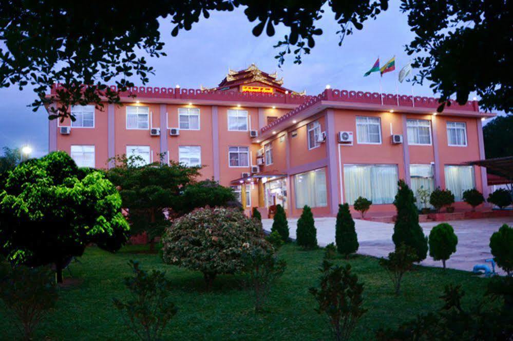 Myat Nan Taw Hotel Loikaw Eksteriør billede