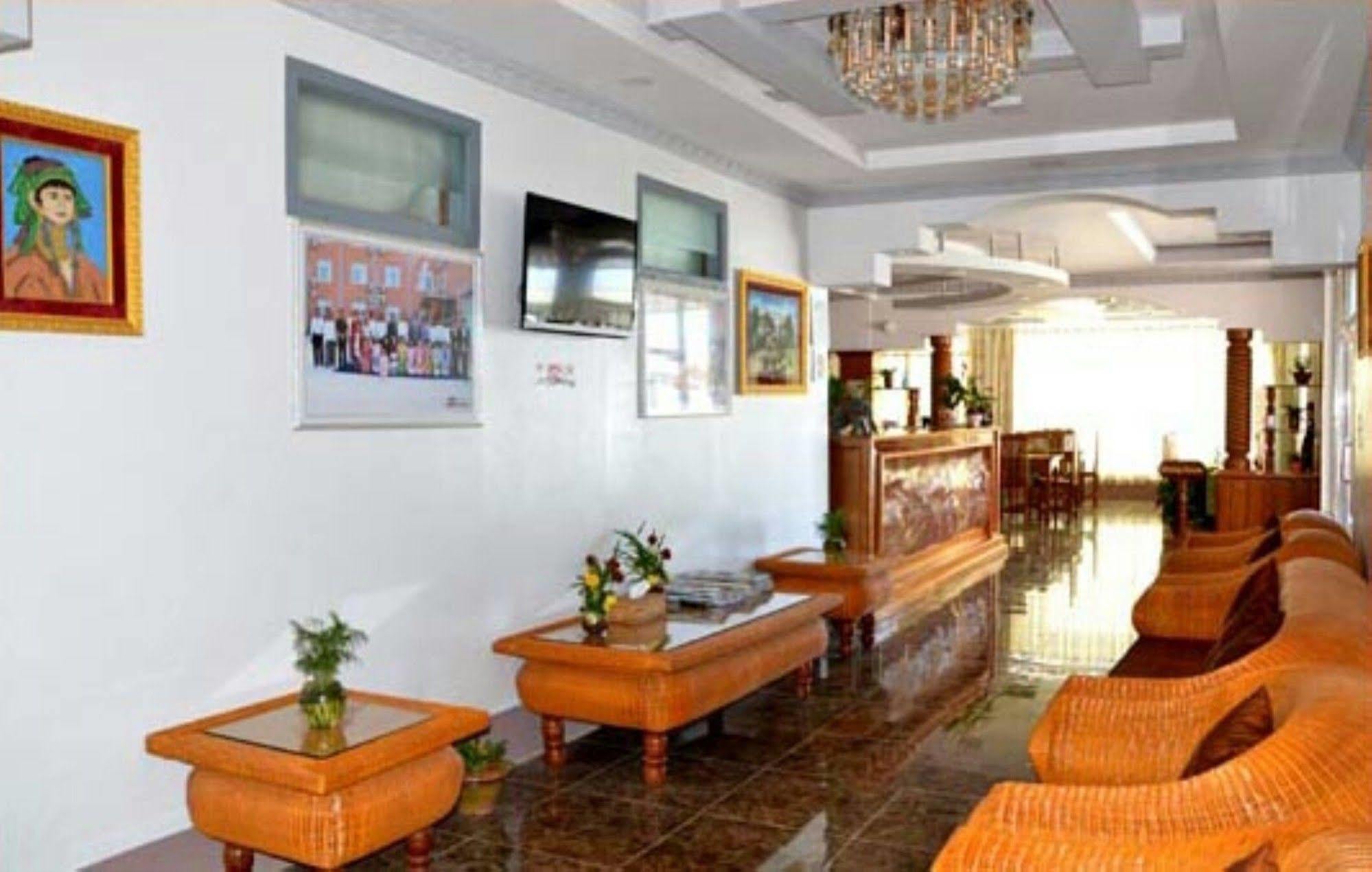 Myat Nan Taw Hotel Loikaw Eksteriør billede